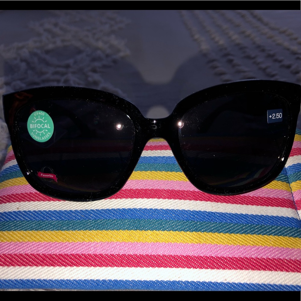 Just in time for the days of spring. Bi-Focal.Palmetto Peepers with 2.50 readers